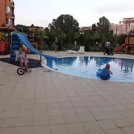 Studio In Orchid Fort Garden Διαμέρισμα